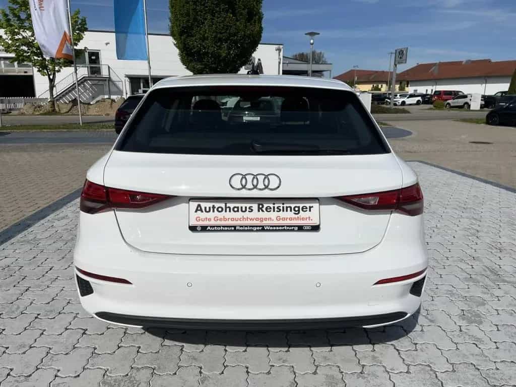 Audi A3 Sportback 2.0 TDI (NAVI+LED+ACC+Connect) 12/2022-photo-3