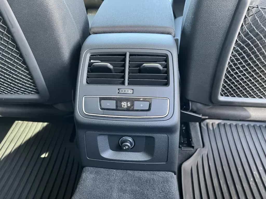 Audi A4 Avant 40 2.0 TDI quattro S -Tronic (Navi+Matr 12/2022-photo-8