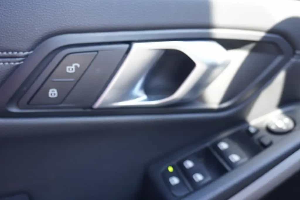 BMW 318 d Touring Aut. LED Navi Sitzheizung 08/2021-photo-25