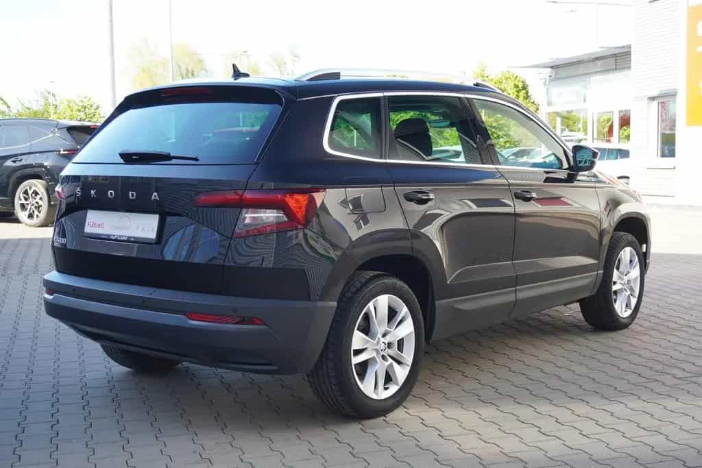 Skoda Karoq 1.5 16V TSI Style LED Navi AHK Kamera ACC 11/2020-photo-5