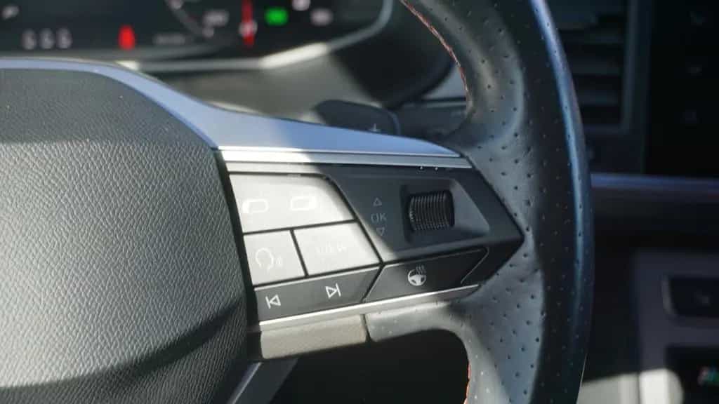 Seat Ateca 1.5 TSI FR LED Navi Panorama ACC Beats PDC 05/2021-photo-14