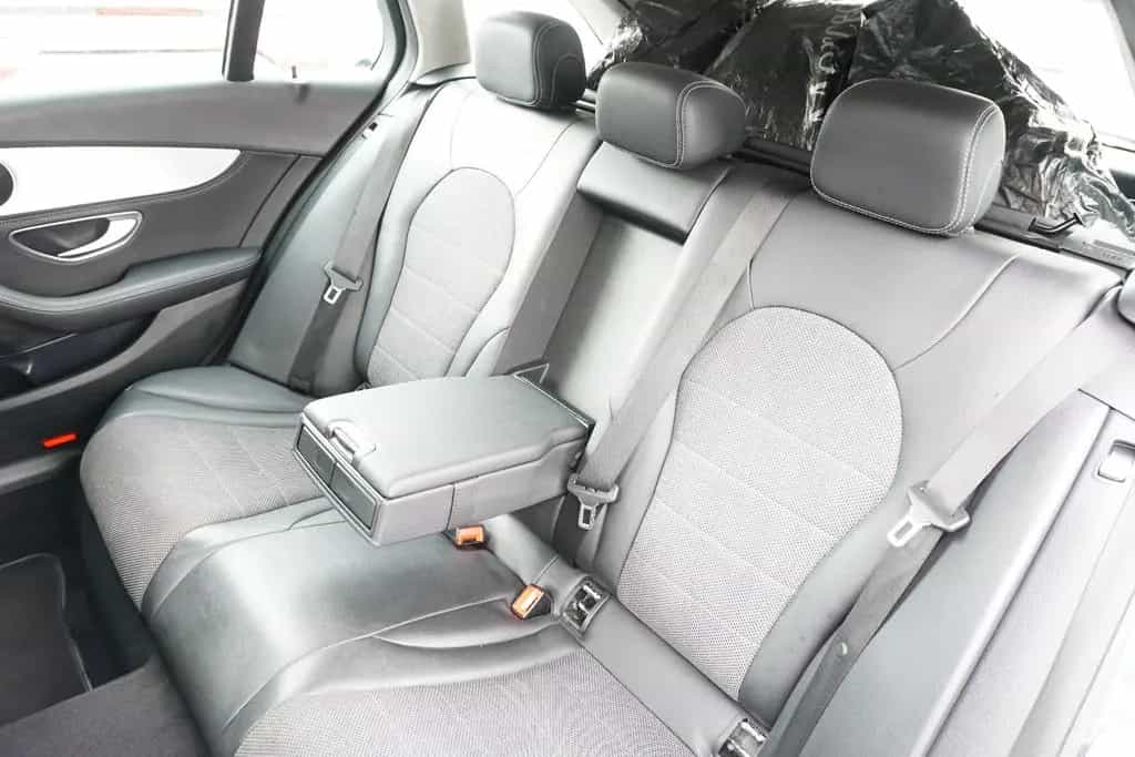 Mercedes-Benz C 180 T CGI *Avantgarde*Navi*Teilleder*GARANTIE 06/2015-photo-17
