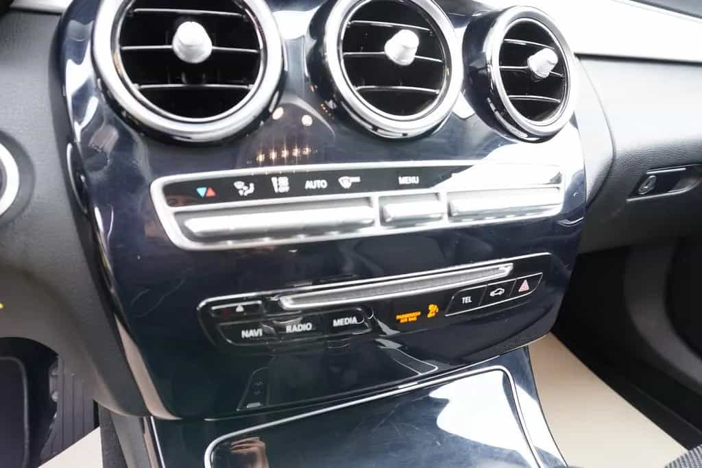Mercedes-Benz C 180 T CGI *Avantgarde*Navi*Teilleder*GARANTIE 06/2015-photo-26