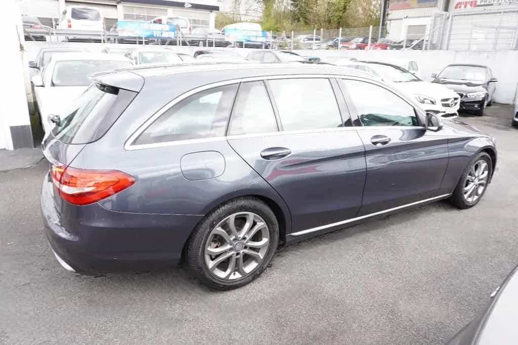 Mercedes-Benz C 180 T CGI *Avantgarde*Navi*Teilleder*GARANTIE 06/2015-photo-7