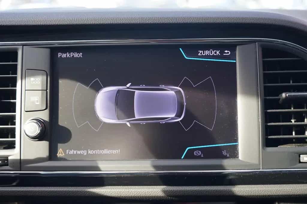 Seat Leon 1.5 TSI FR DSG LED Navi ACC Beats DAB PDC 09/2020-photo-17