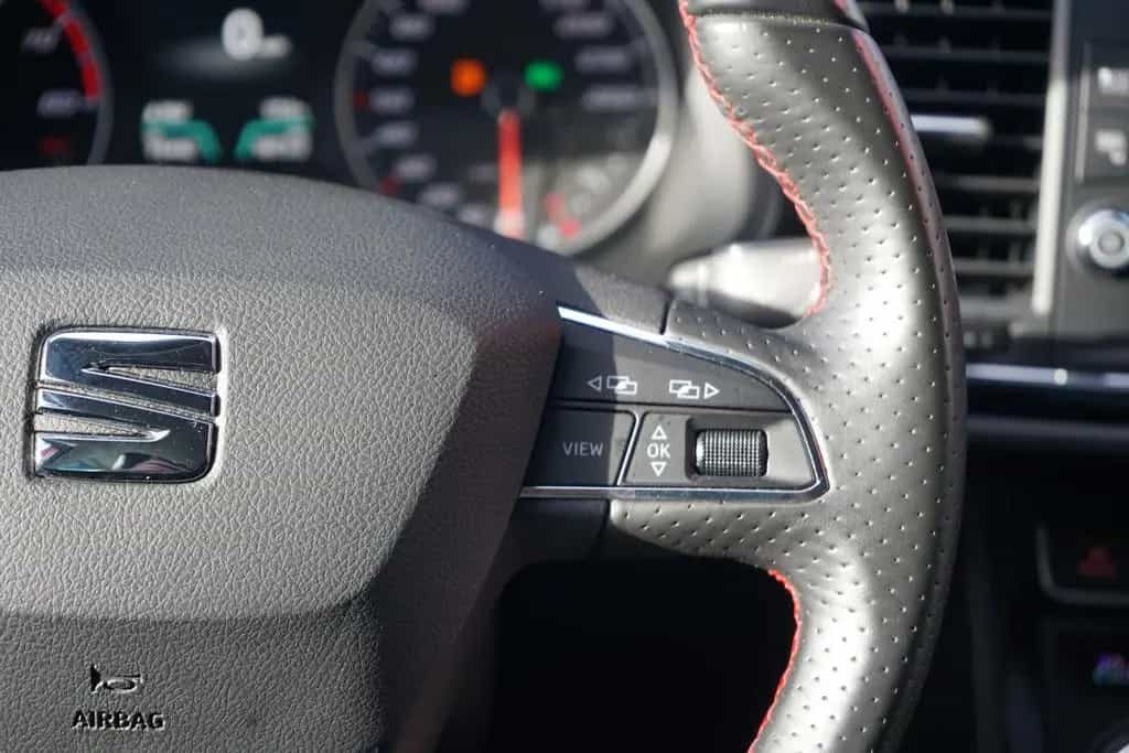 Seat Leon 1.5 TSI FR DSG LED Navi ACC Beats DAB PDC 09/2020-photo-24