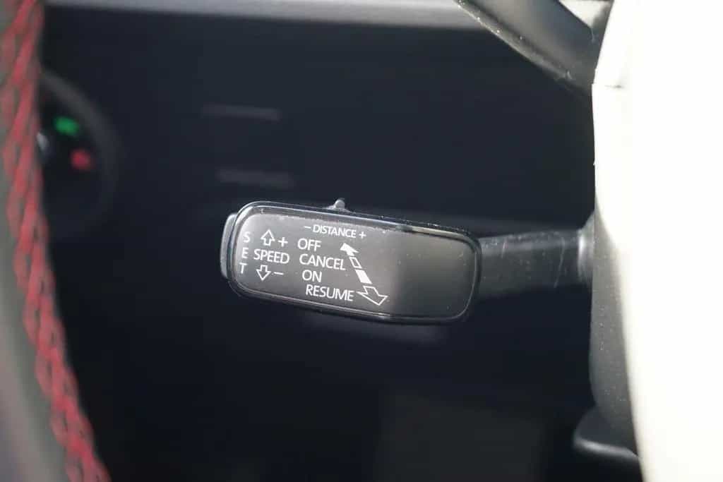 Seat Leon 1.5 TSI FR DSG LED Navi ACC Beats DAB PDC 09/2020-photo-26