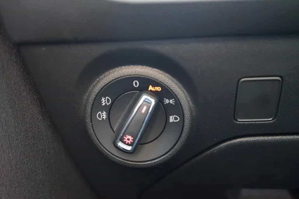 Seat Leon 1.5 TSI FR DSG LED Navi ACC Beats DAB PDC 09/2020-photo-29