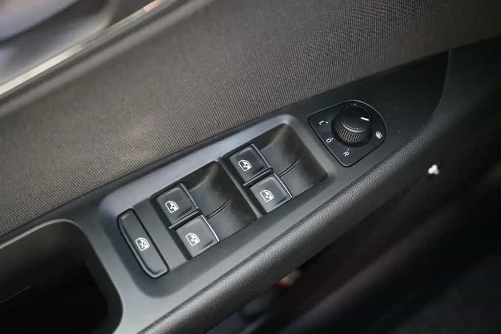 Seat Leon 1.5 TSI FR DSG LED Navi ACC Beats DAB PDC 09/2020-photo-30