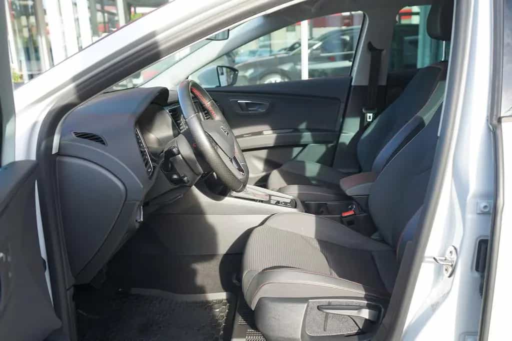 Seat Leon 1.5 TSI FR DSG LED Navi ACC Beats DAB PDC 09/2020-photo-32