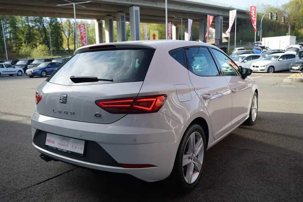 Seat Leon 1.5 TSI FR DSG LED Navi ACC Beats DAB PDC 09/2020-photo-7