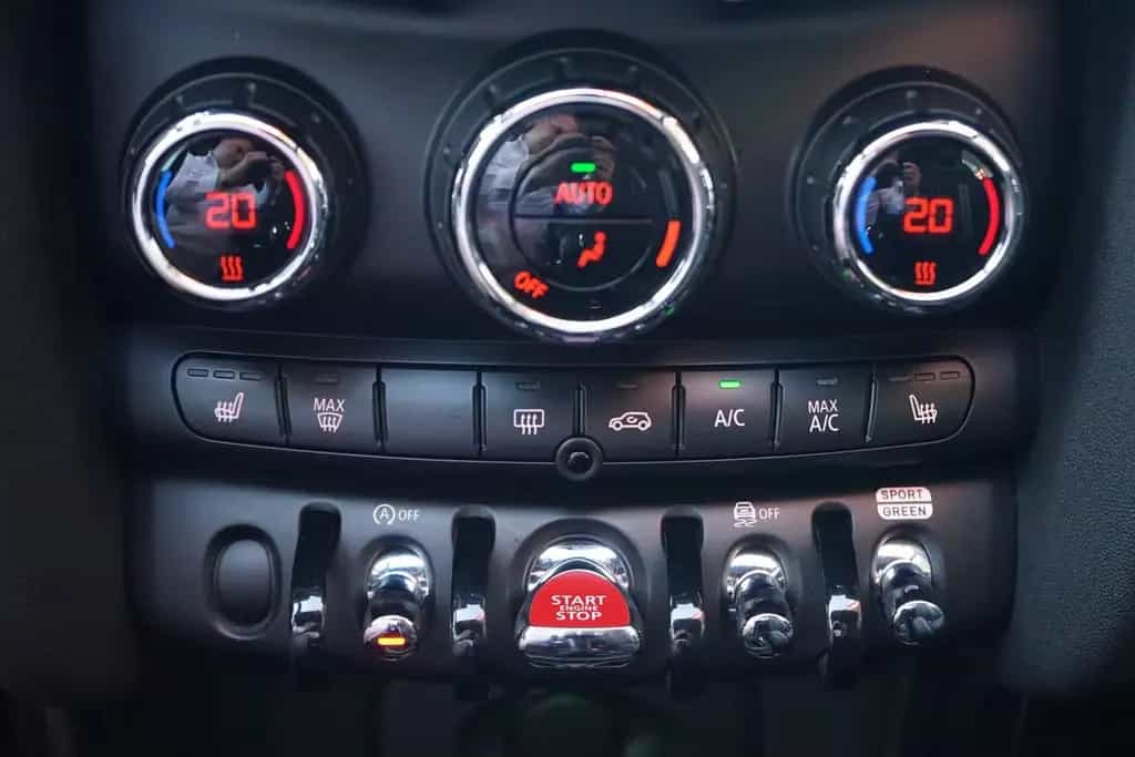 MINI John Cooper Works Cabrio 2.0 LED Navi Klimaaut. 08/2020-photo-19