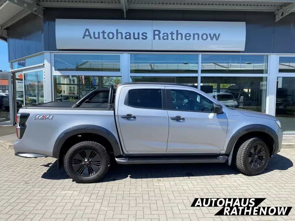 Isuzu D-Max Double Cab 4WD V-CROSS Leder*LED*Mehrzone 04/2021-photo-3