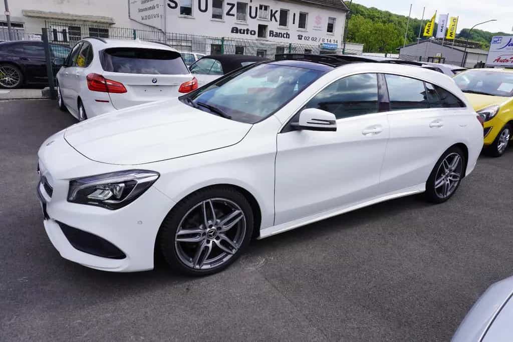 Mercedes-Benz CLA 180 CLA Shooting Brake*AMG-Line*Pano*LED*NAV 10/2018-photo-3