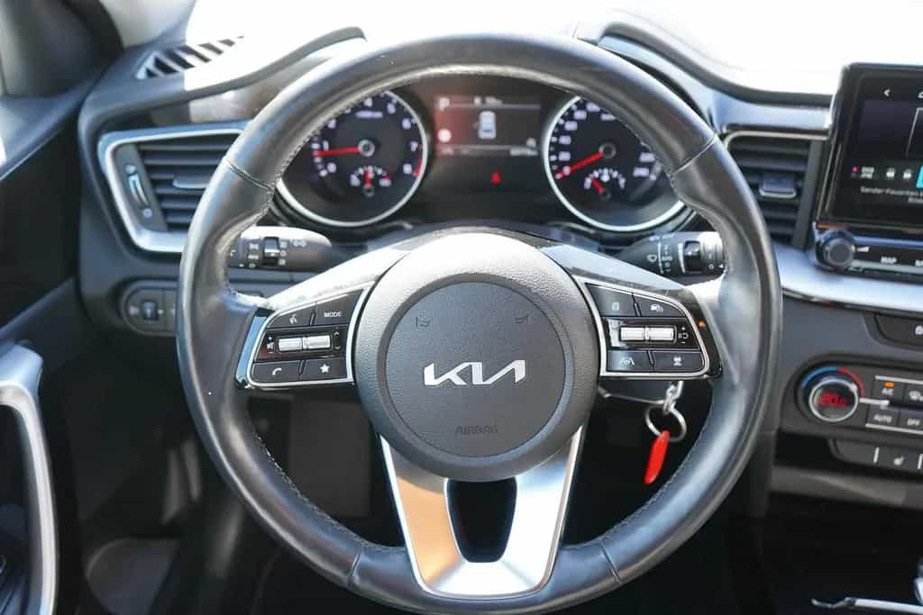 Kia XCeed 1.5 T-GDI Aut. Navi Tempomat Kamera LED 03/2023-photo-27