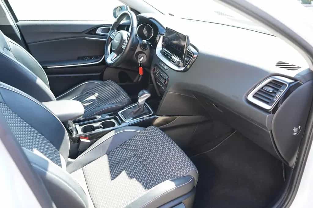Kia XCeed 1.5 T-GDI Aut. Navi Tempomat Kamera LED 03/2023-photo-38