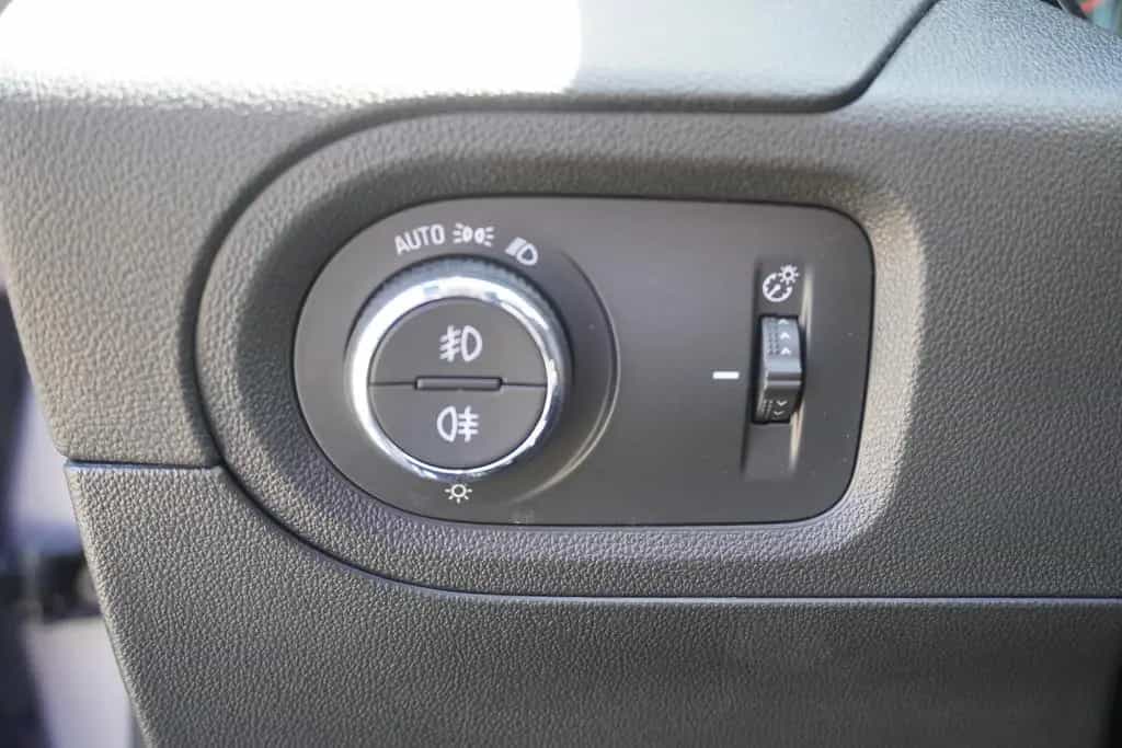 Opel Grandland 1.2 Elegance LED Navi Totwinkel Kamera 07/2020-photo-17