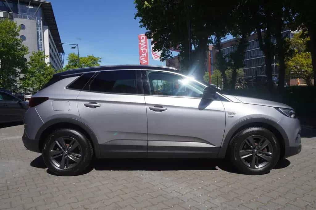 Opel Grandland 1.2 Elegance LED Navi Totwinkel Kamera 07/2020-photo-2