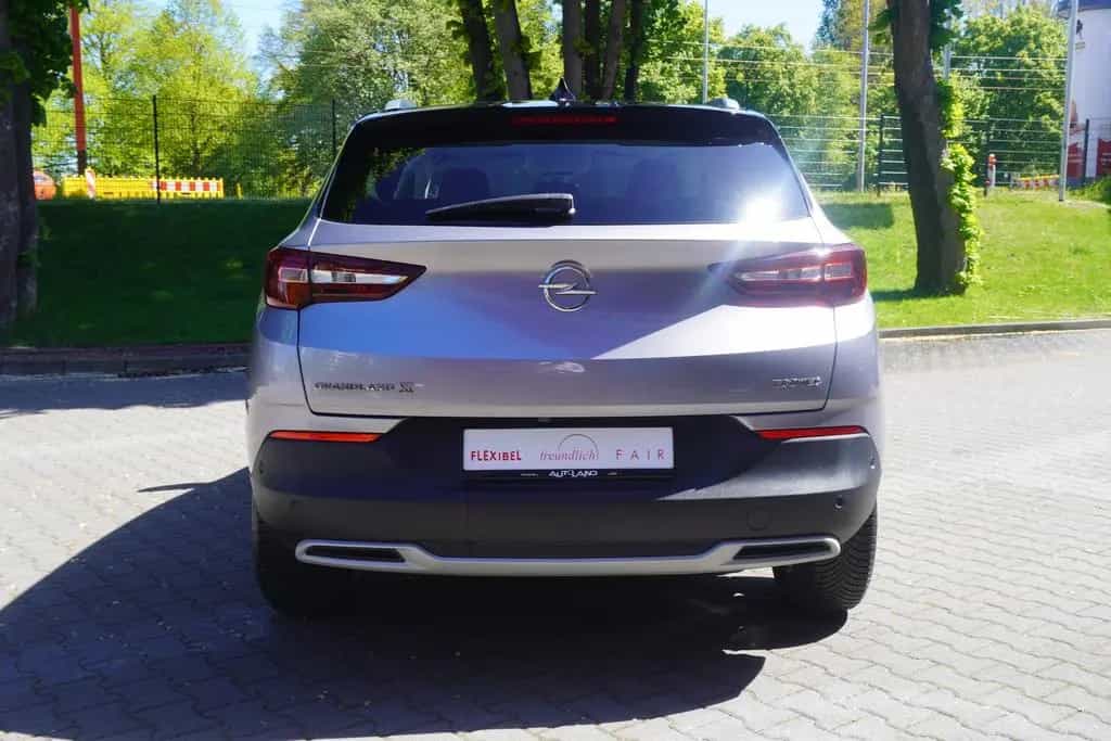 Opel Grandland 1.2 Elegance LED Navi Totwinkel Kamera 07/2020-photo-4