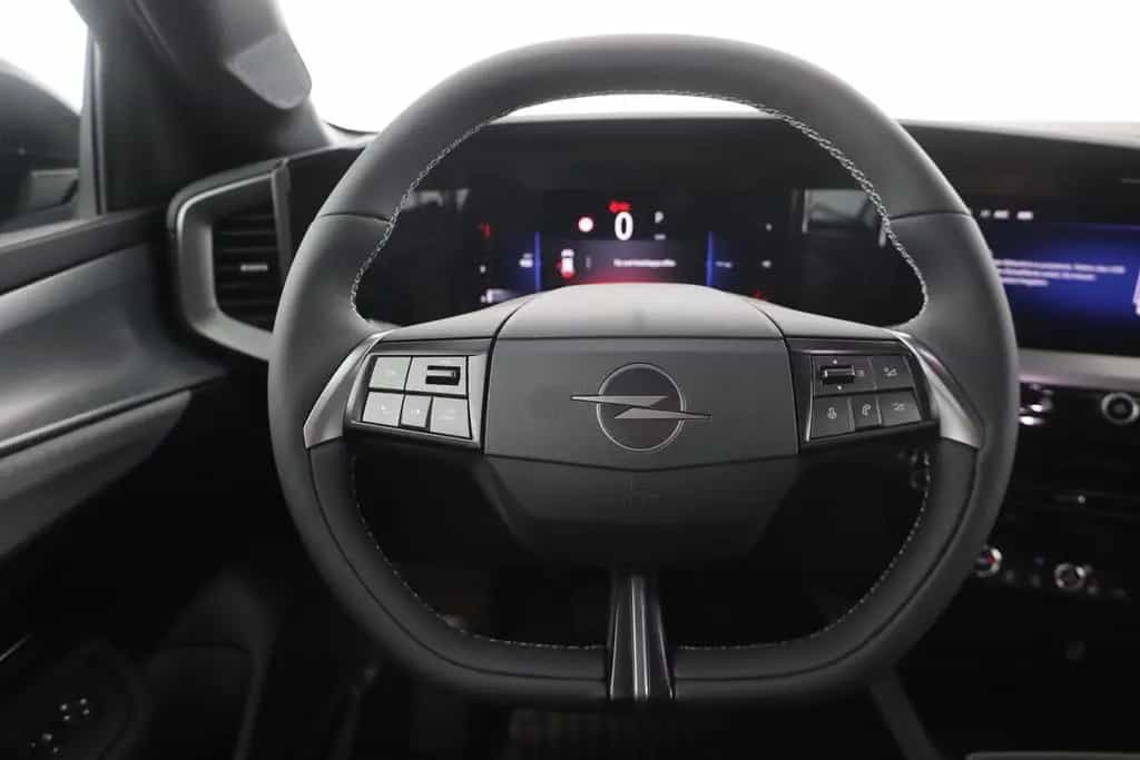 Opel Mokka 1.2 DI Turbo Aut. LED Tempomat Winter 12/2025-photo-13