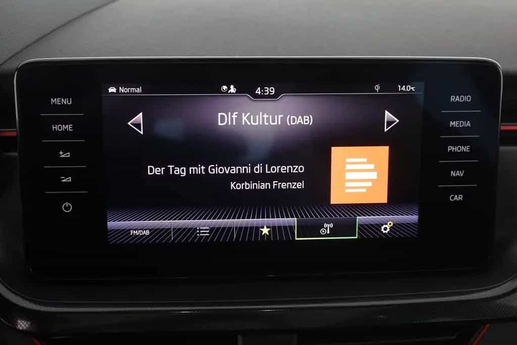Skoda Scala 1.5 TSI Monte Carlo LED Navi Panorama ACC 07/2020-photo-10