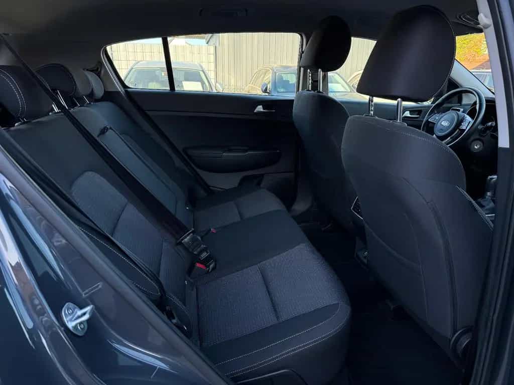 Kia Sportage 1.6, Kamera, 1. Hand, TÜV & Serivce neu 07/2019-photo-12