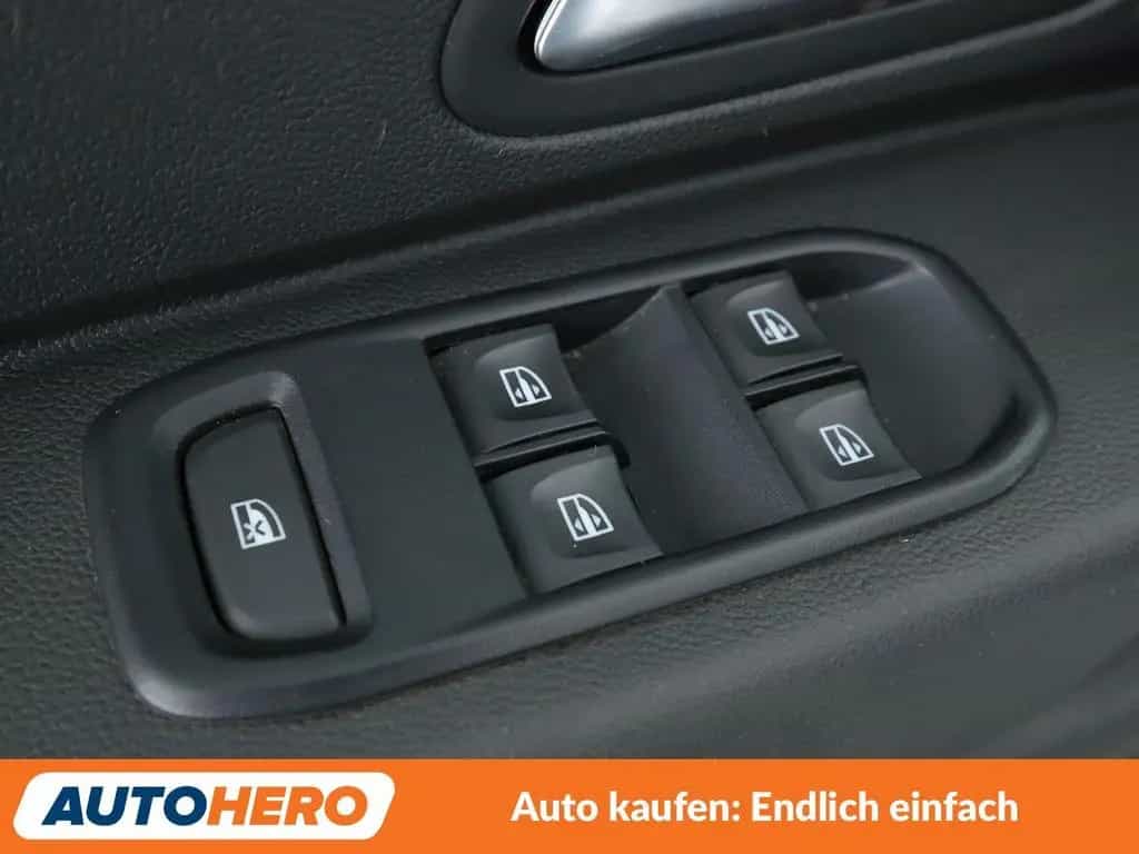 Dacia Duster 1.6 SCe Comfort *NAVI*CAM*SHZ*KLIMA* 05/2019-photo-23