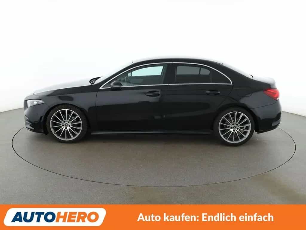 Mercedes-Benz A 200 Limousine A 200 AMG Line Aut.*NAVI*LED*HUD*ACC* 08/2019-photo-2