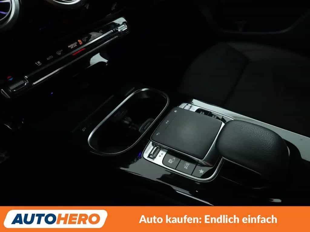 Mercedes-Benz A 200 Limousine A 200 AMG Line Aut.*NAVI*LED*HUD*ACC* 08/2019-photo-29