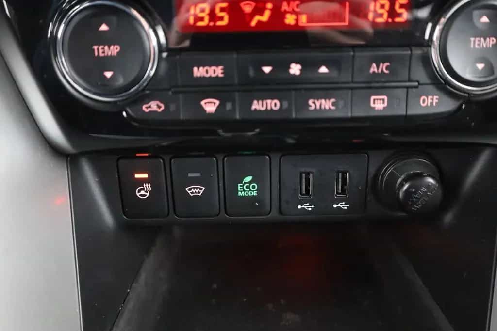 Mitsubishi Eclipse Cross 1.5 T-MIVEC Aut. LED AHK Kamera 04/2020-photo-12