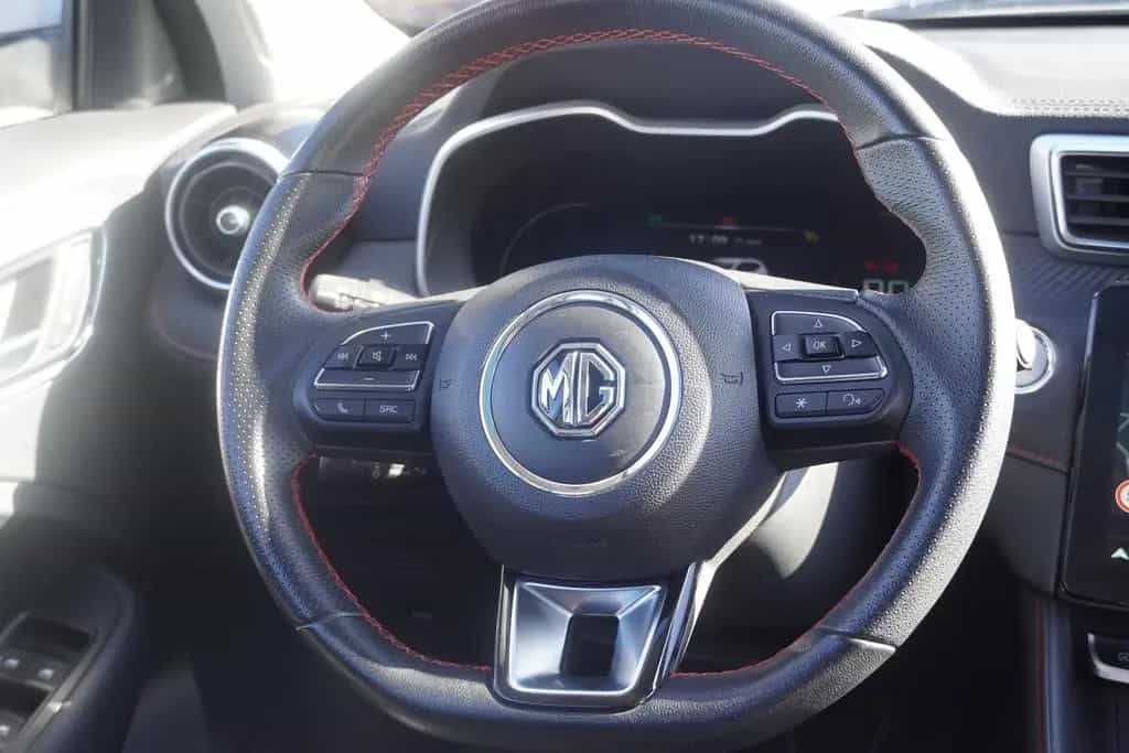 MG ZS 1.0 T-GDI Luxury LED Navi 360° Leder Panorama 12/2023-photo-12