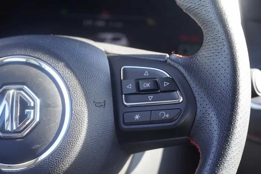 MG ZS 1.0 T-GDI Luxury LED Navi 360° Leder Panorama 12/2023-photo-13