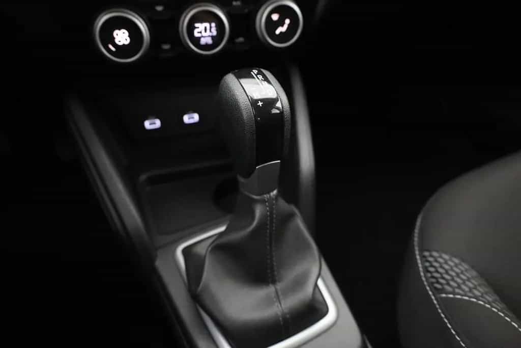 Dacia Duster 1.3 TCe EDC 150 Journey LED Navi Kamera 03/2023-photo-13