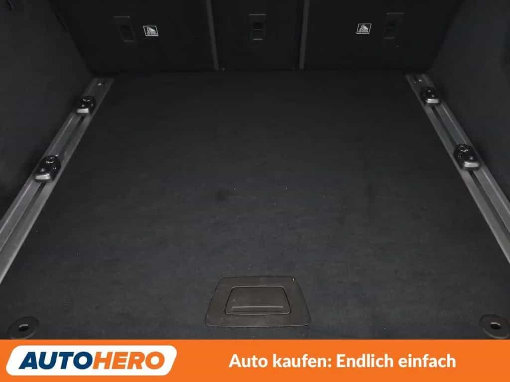 Jaguar F-Pace 30d R-Sport AWD Aut.*NAVI*TEMPO*CAM*PDC* 12/2018-photo-17