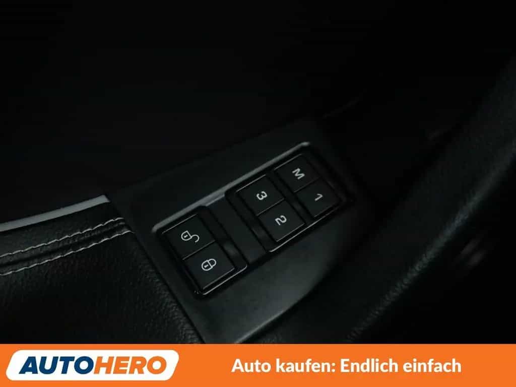 Jaguar F-Pace 30d R-Sport AWD Aut.*NAVI*TEMPO*CAM*PDC* 12/2018-photo-34