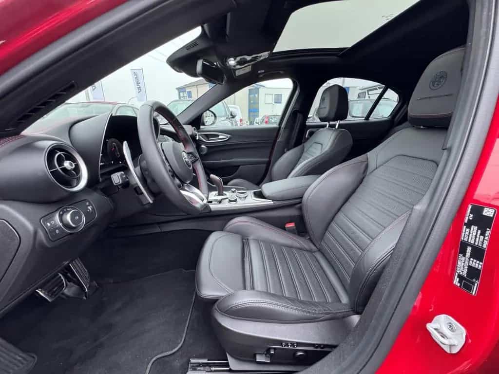 Alfa Romeo Giulia Competizione+SCHIEBEDACH+HARMAN+LEDER+BRE 07/2023-photo-11
