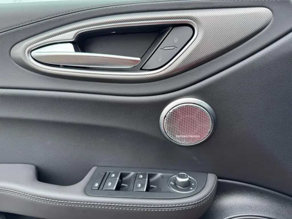 Alfa Romeo Giulia Competizione+SCHIEBEDACH+HARMAN+LEDER+BRE 07/2023-photo-14