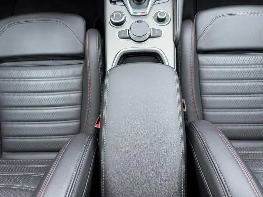 Alfa Romeo Giulia Competizione+SCHIEBEDACH+HARMAN+LEDER+BRE 07/2023-photo-27
