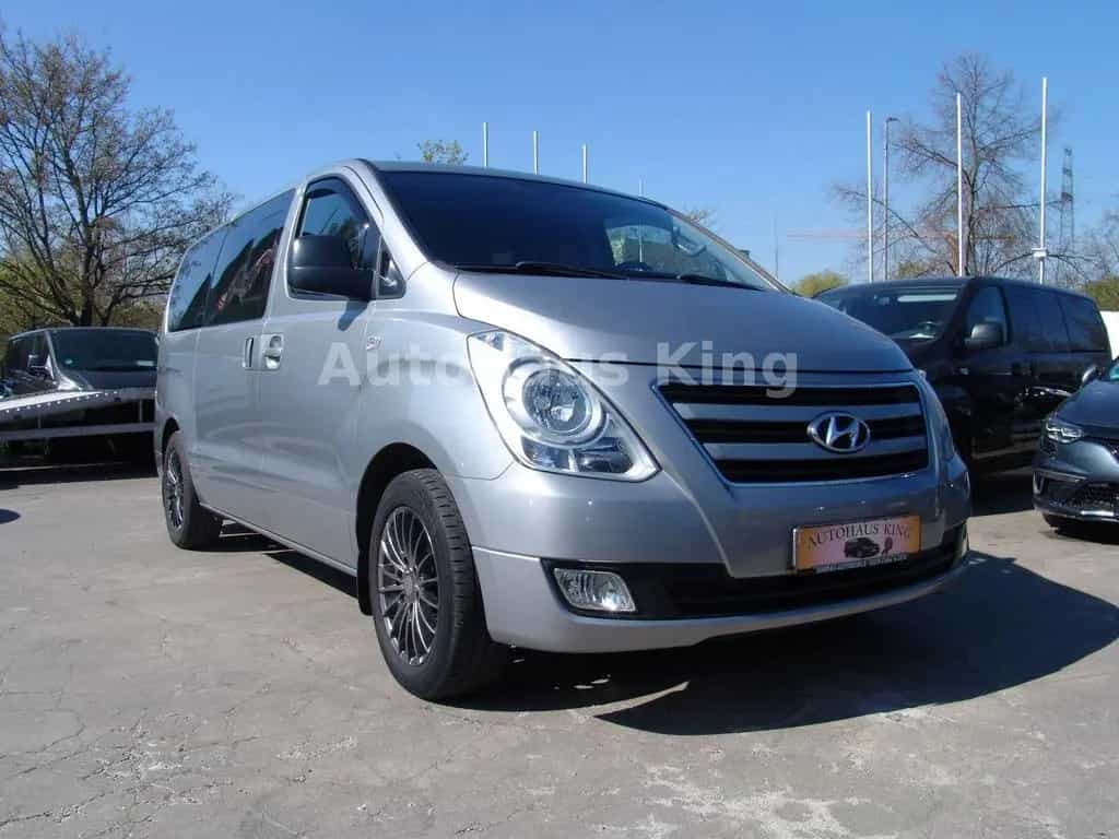 Hyundai H-1 H1 Travel Premium -AUT/Leder/8Sit 11/2017-photo-0
