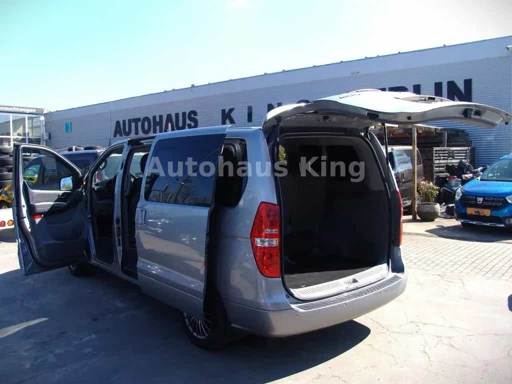Hyundai H-1 H1 Travel Premium -AUT/Leder/8Sit 11/2017-photo-3