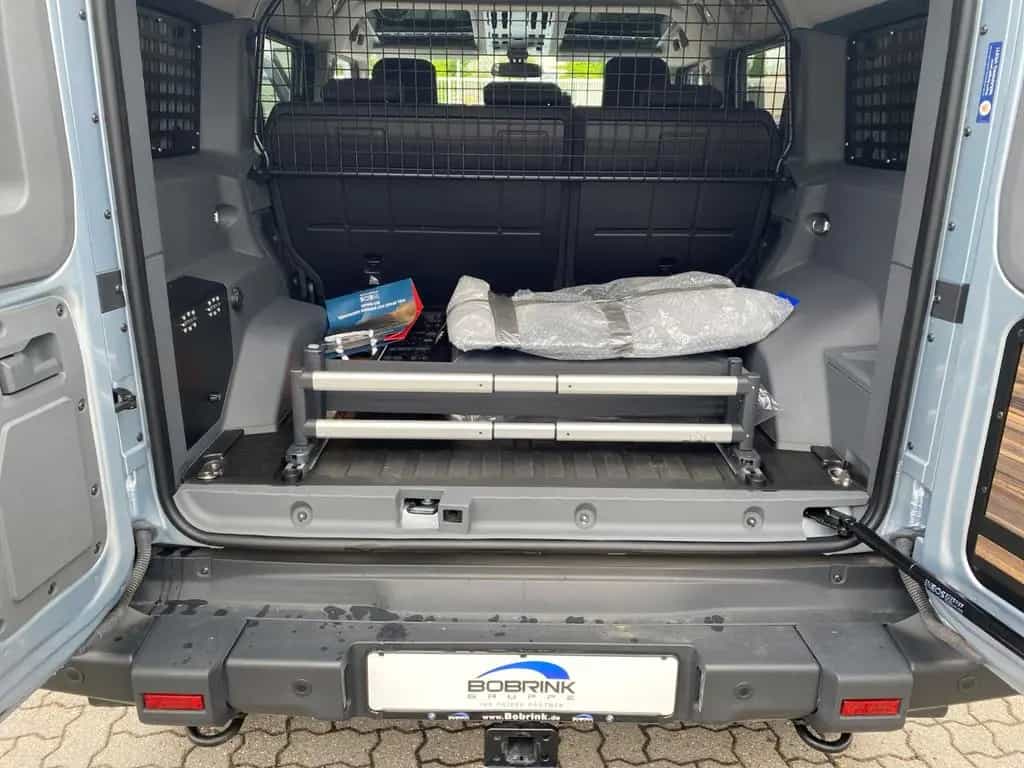 INEOS Grenadier Utility Wagon Seilwinde Markise Dachle 06/2023-photo-11