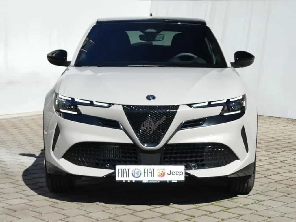 Alfa Romeo Junior IBRIDA TI 1.2 VGT 145PS DCT6 SCHIEBEDACH 05/2026-photo-7