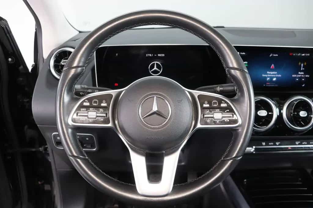Mercedes-Benz B 200 * LED * Navi * Leder 03/2019-photo-10