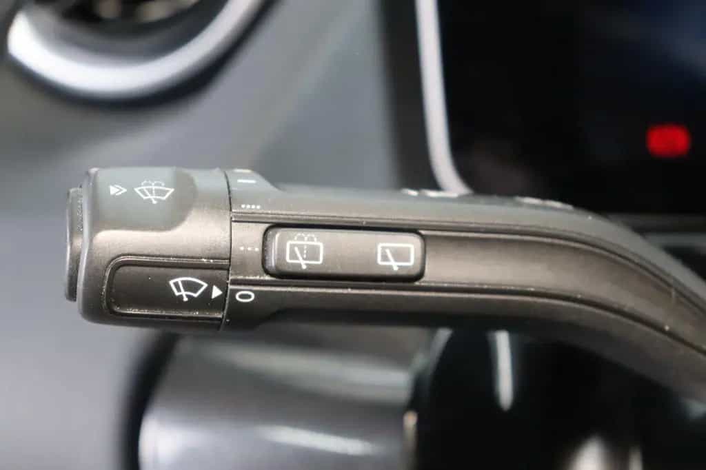 Mercedes-Benz B 200 * LED * Navi * Leder 03/2019-photo-16