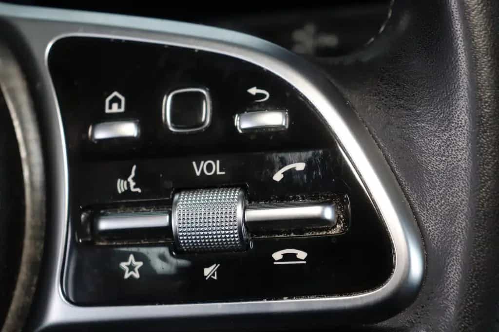 Mercedes-Benz B 200 * LED * Navi * Leder 03/2019-photo-17