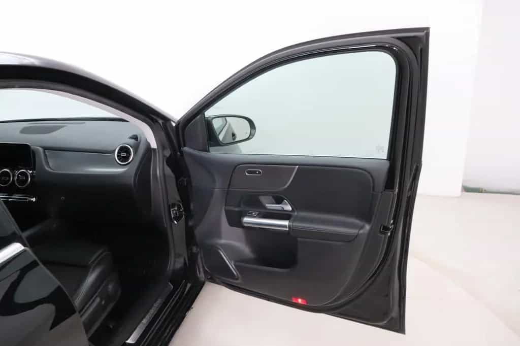 Mercedes-Benz B 200 * LED * Navi * Leder 03/2019-photo-25