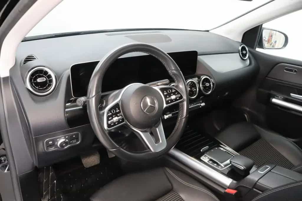 Mercedes-Benz B 200 * LED * Navi * Leder 03/2019-photo-9