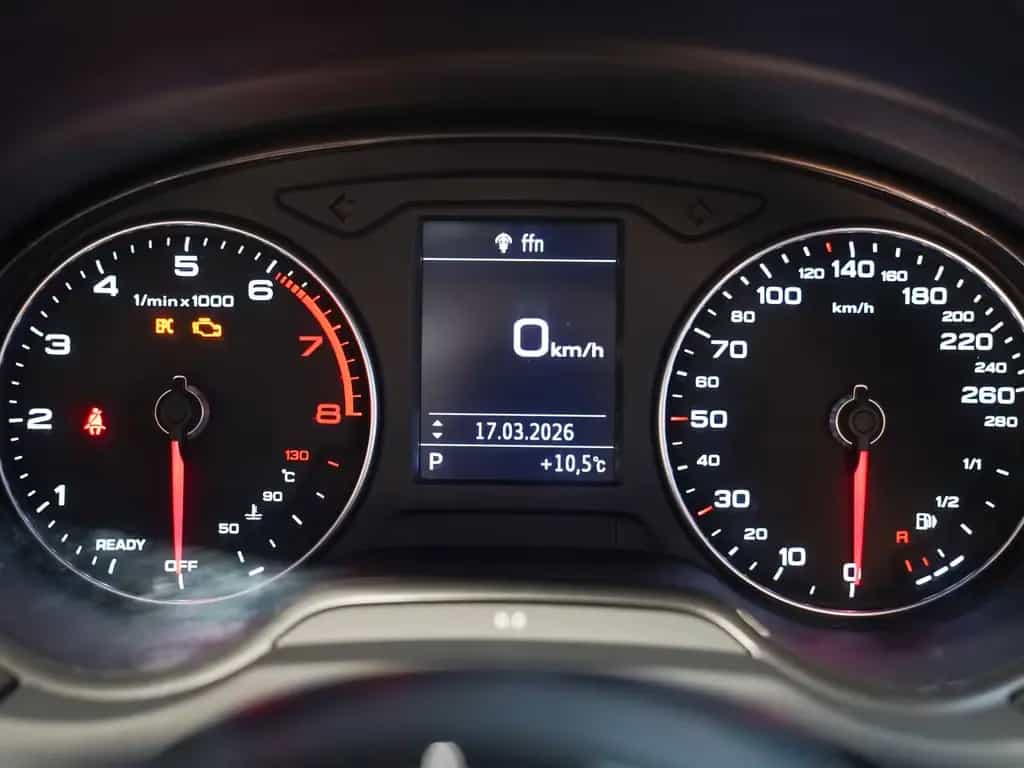 Audi A3 Cabrio 1.4 TFSI sport Xenon Windschott Navi 05/2018-photo-10