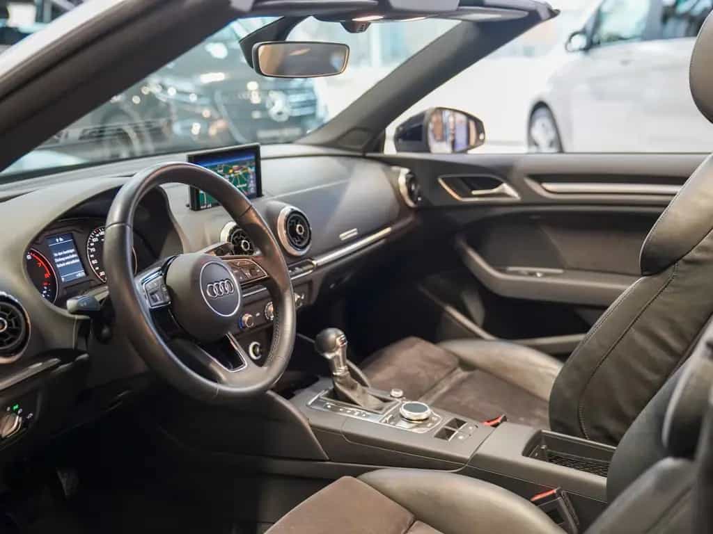 Audi A3 Cabrio 1.4 TFSI sport Xenon Windschott Navi 05/2018-photo-9