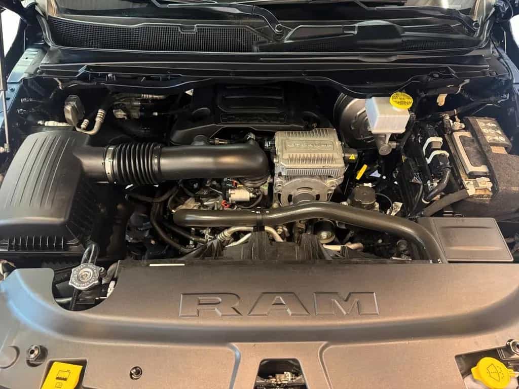 Dodge RAM 1500 5.7 4x4 / Sportbar/ Offroad / LED 07/2023-photo-10